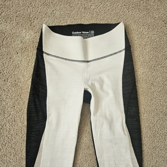 Outdoor Voices Leggings Medium Hi Rise Colorblock TechSweat Zoom White Black XS - Picture 3 of 8
